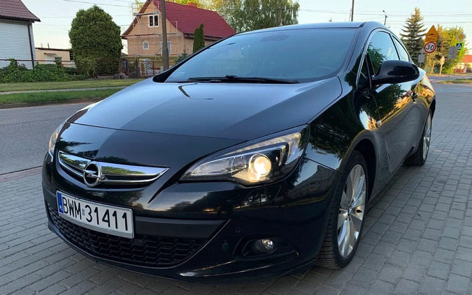 Opel Astra cena 31500 przebieg: 240000, rok produkcji 2012 z Ciechanowiec małe 106